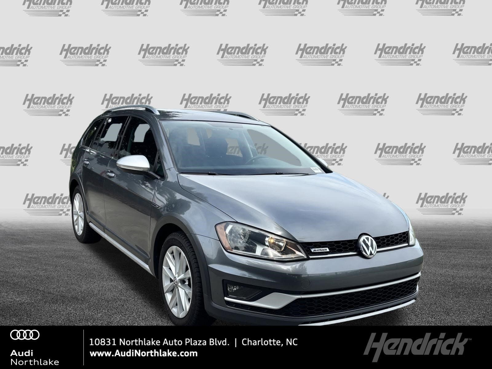 2017 Volkswagen Golf Alltrack S — photo 1 of 38