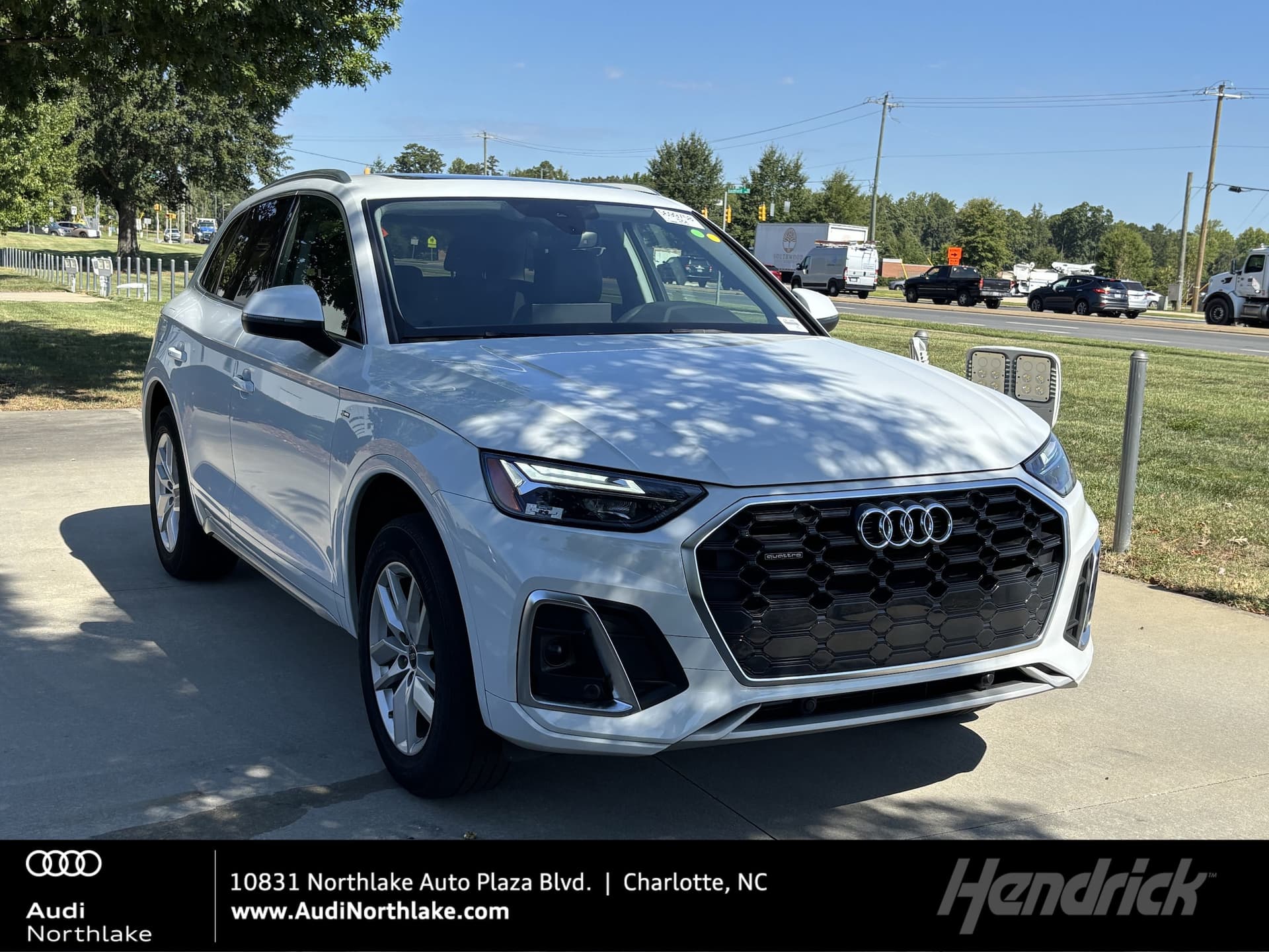 2023 Audi Q5 S line Premium — photo 1 of 38