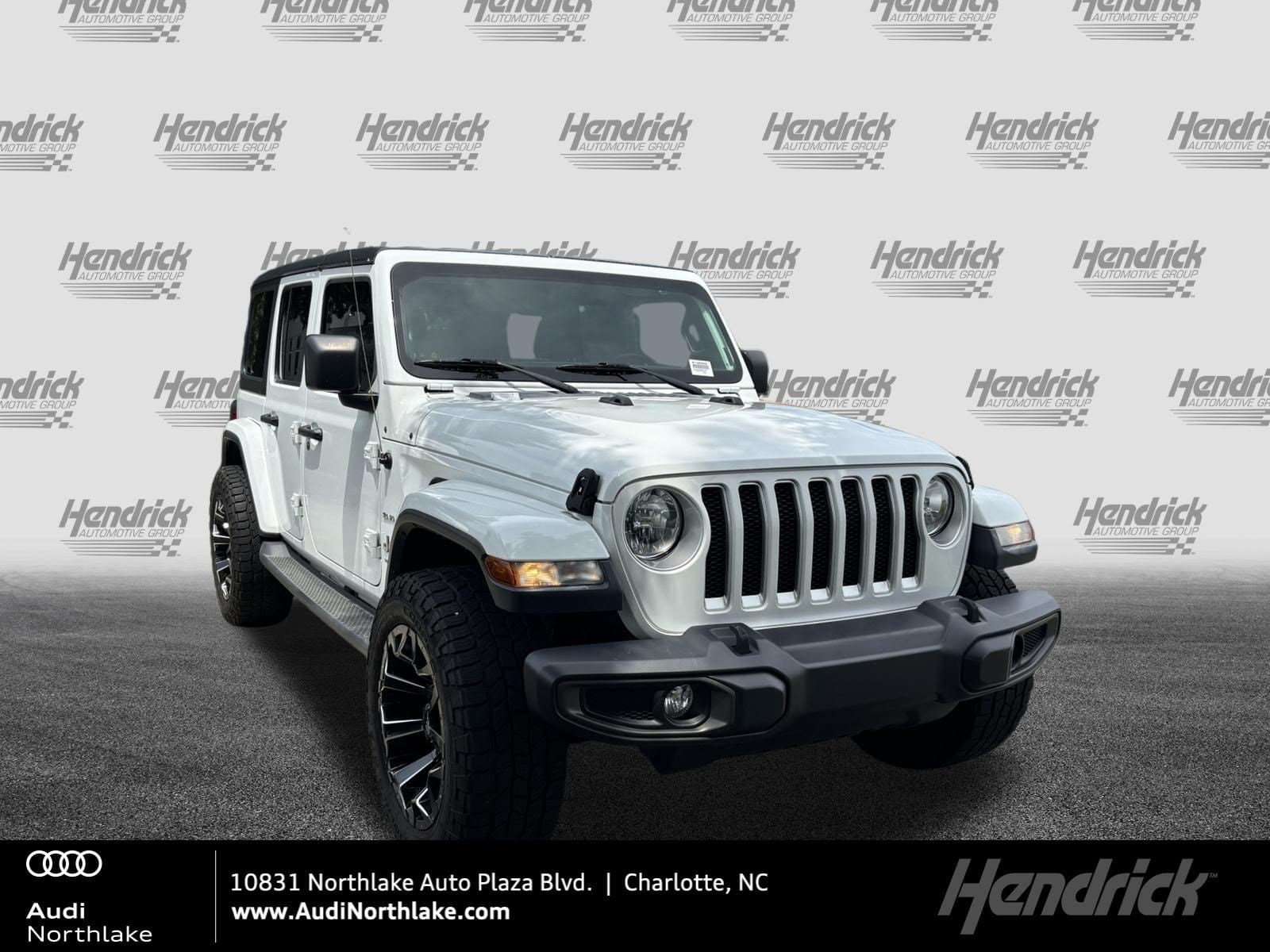 2019 Jeep Wrangler Unlimited Sahara — photo 1 of 38