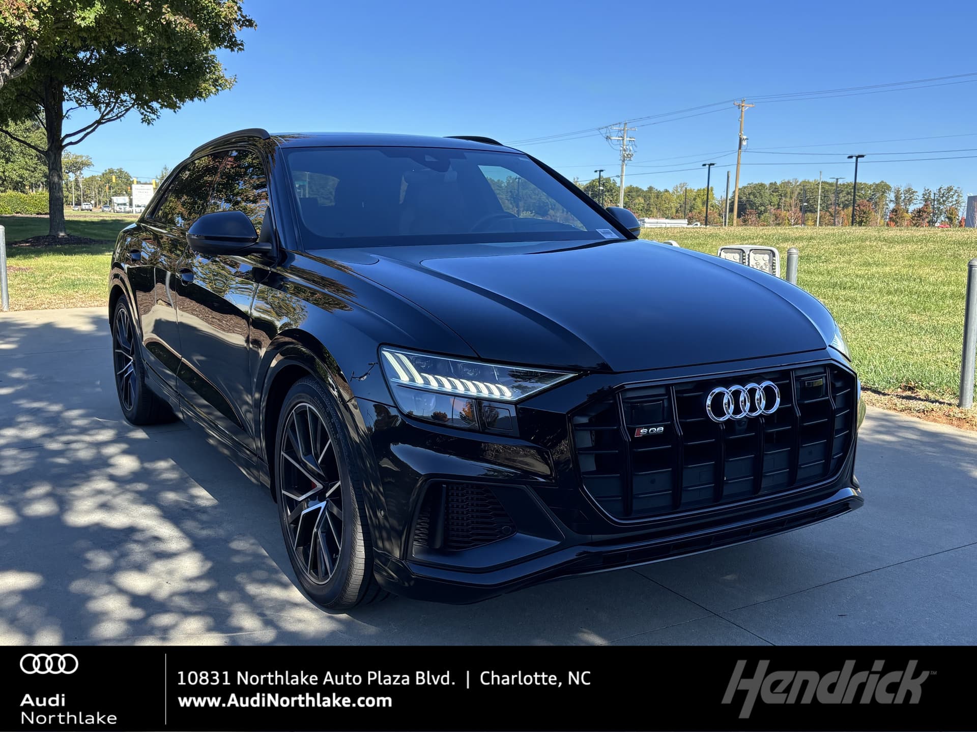 2023 Audi SQ8 Prestige — photo 1 of 38