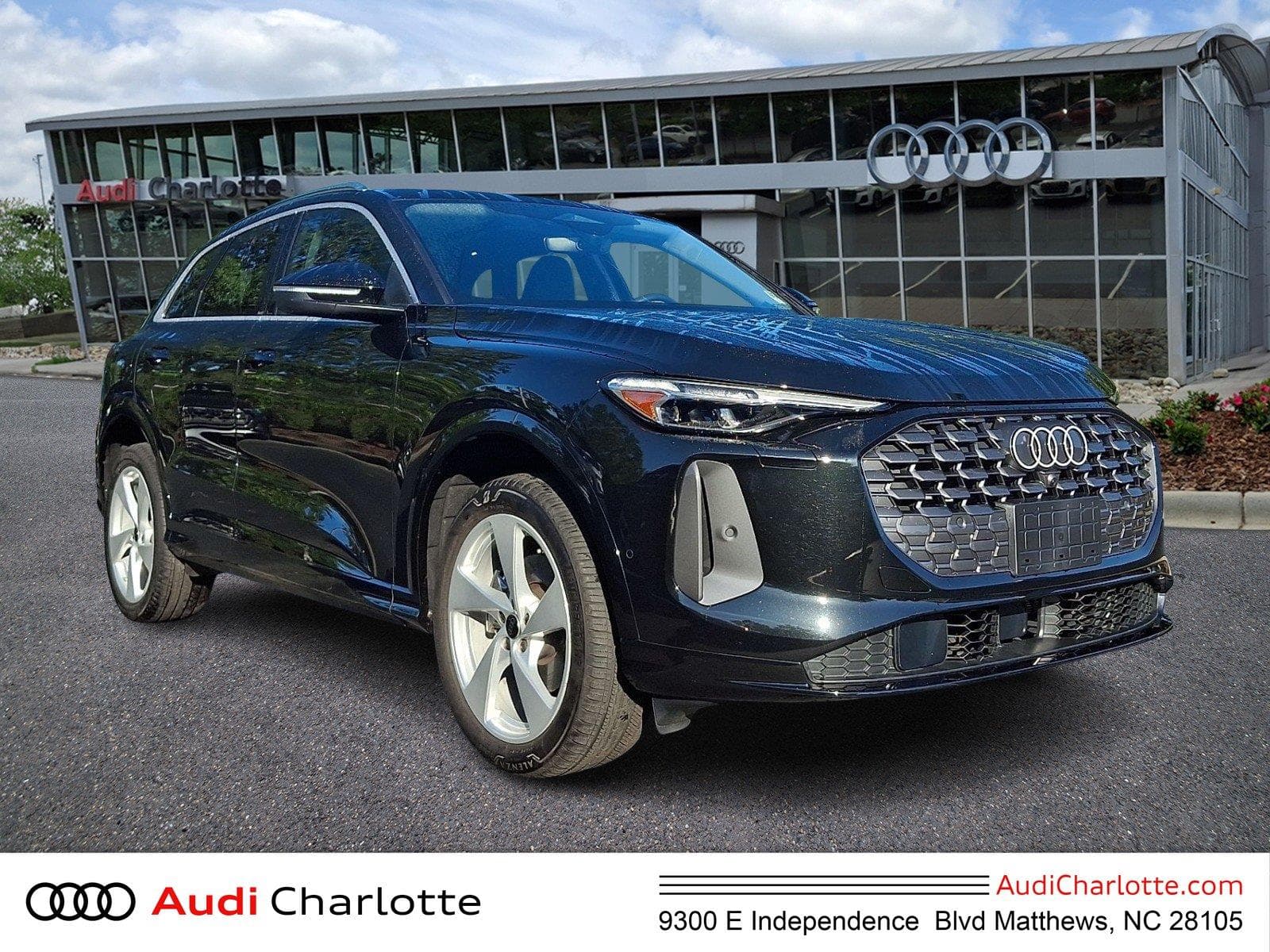 2025 Audi Q5 Premium Plus — photo 1 of 33