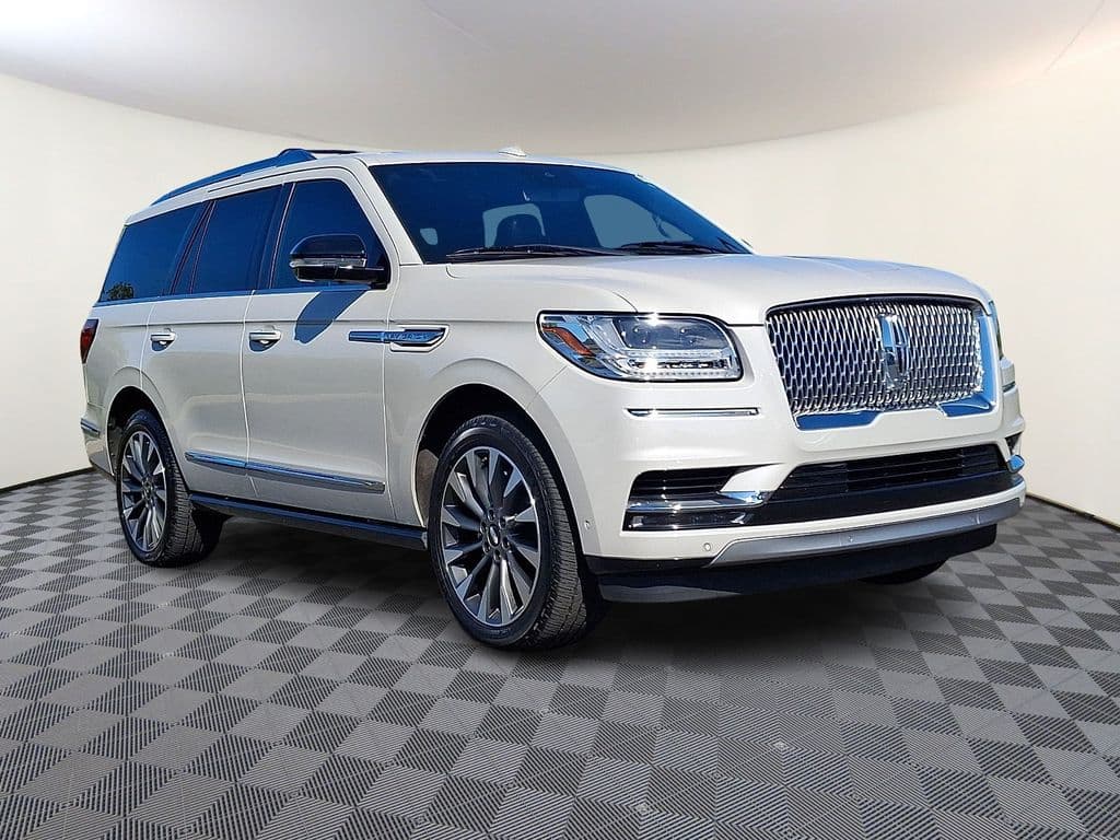 2021 Lincoln Navigator Reserve — photo 1 of 33