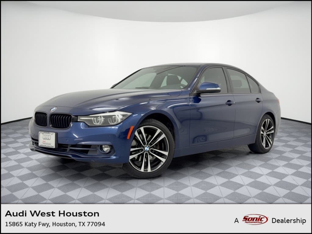 2018 BMW 3 Series 330i — photo 1 of 31