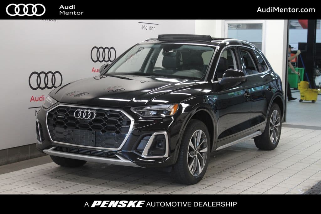 2023 Audi Q5 45 S line Premium — photo 1 of 39
