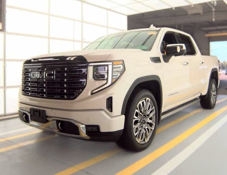 2023 GMC Sierra 1500 Denali Ultimate — photo 1 of 14