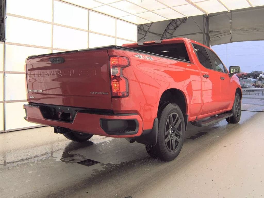 2024 Chevrolet Silverado 1500 Custom — photo 1 of 9