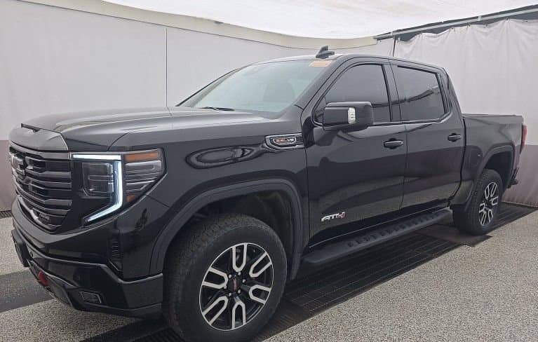 2024 GMC Sierra 1500 AT4 — photo 1 of 11