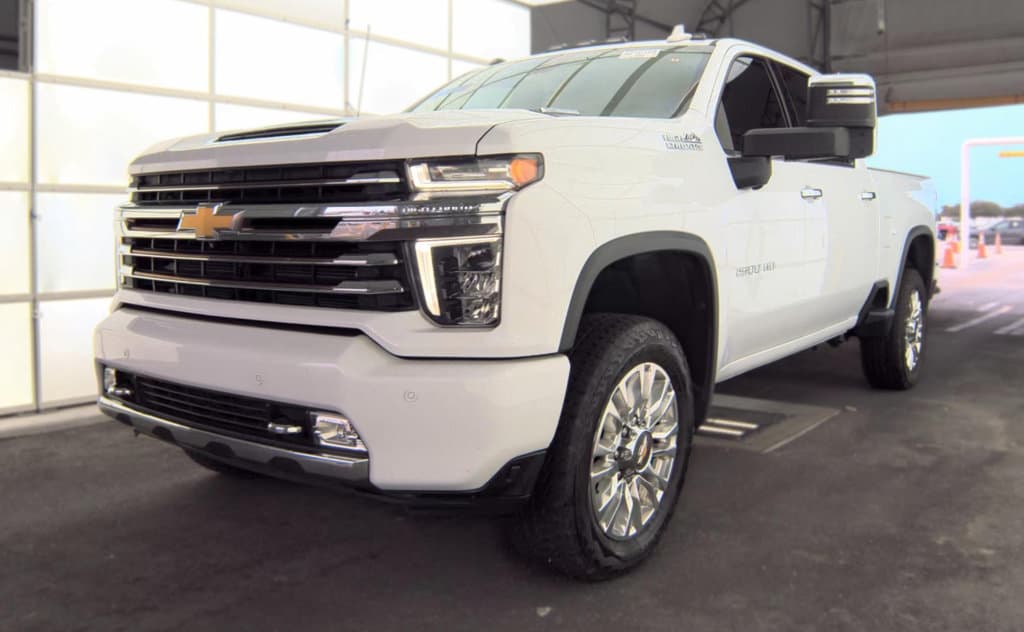 2022 Chevrolet Silverado 2500HD High Country — photo 1 of 7