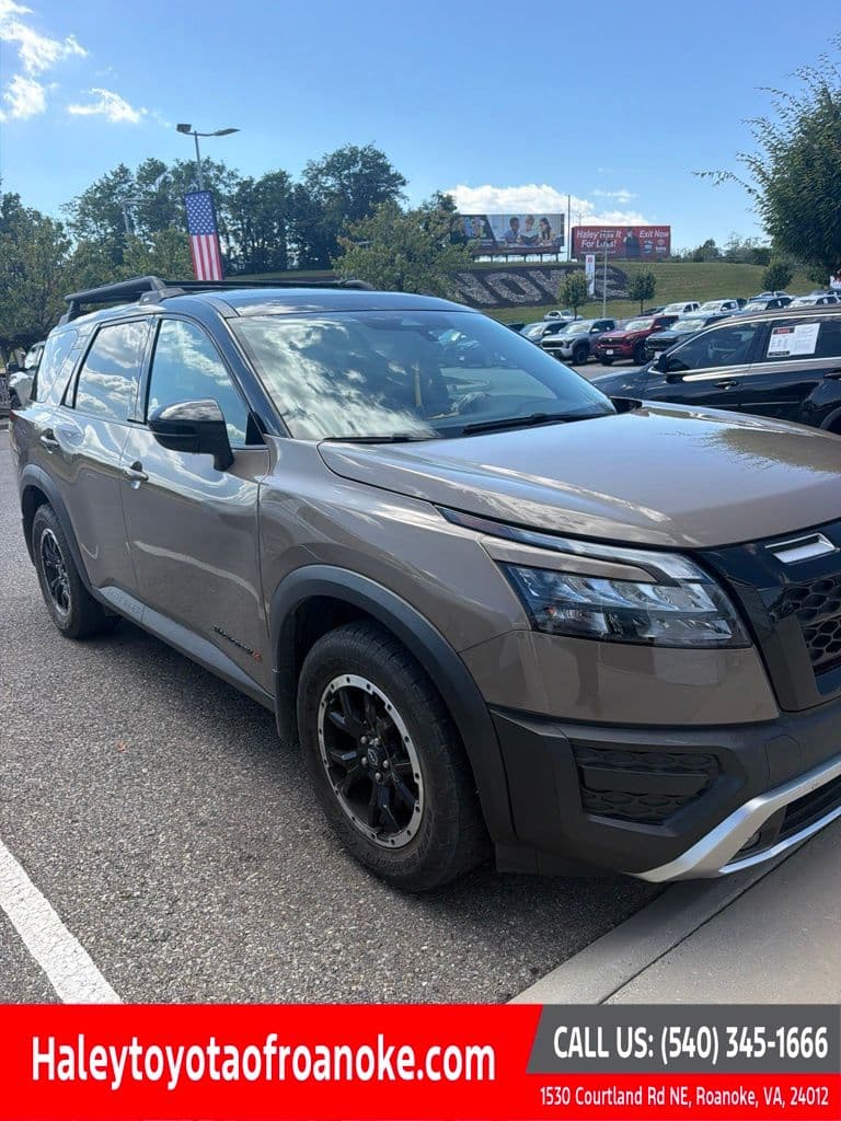 2024 Nissan Pathfinder Rock Creek — photo 1 of 8
