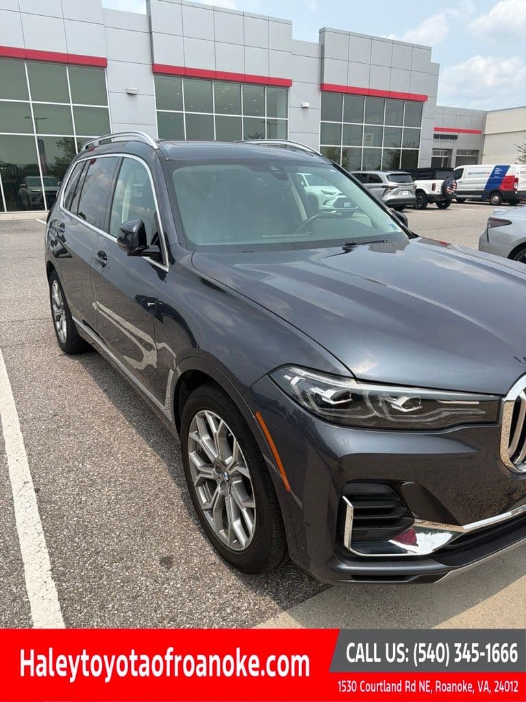 2019 BMW X7 xDrive40i — photo 1 of 3