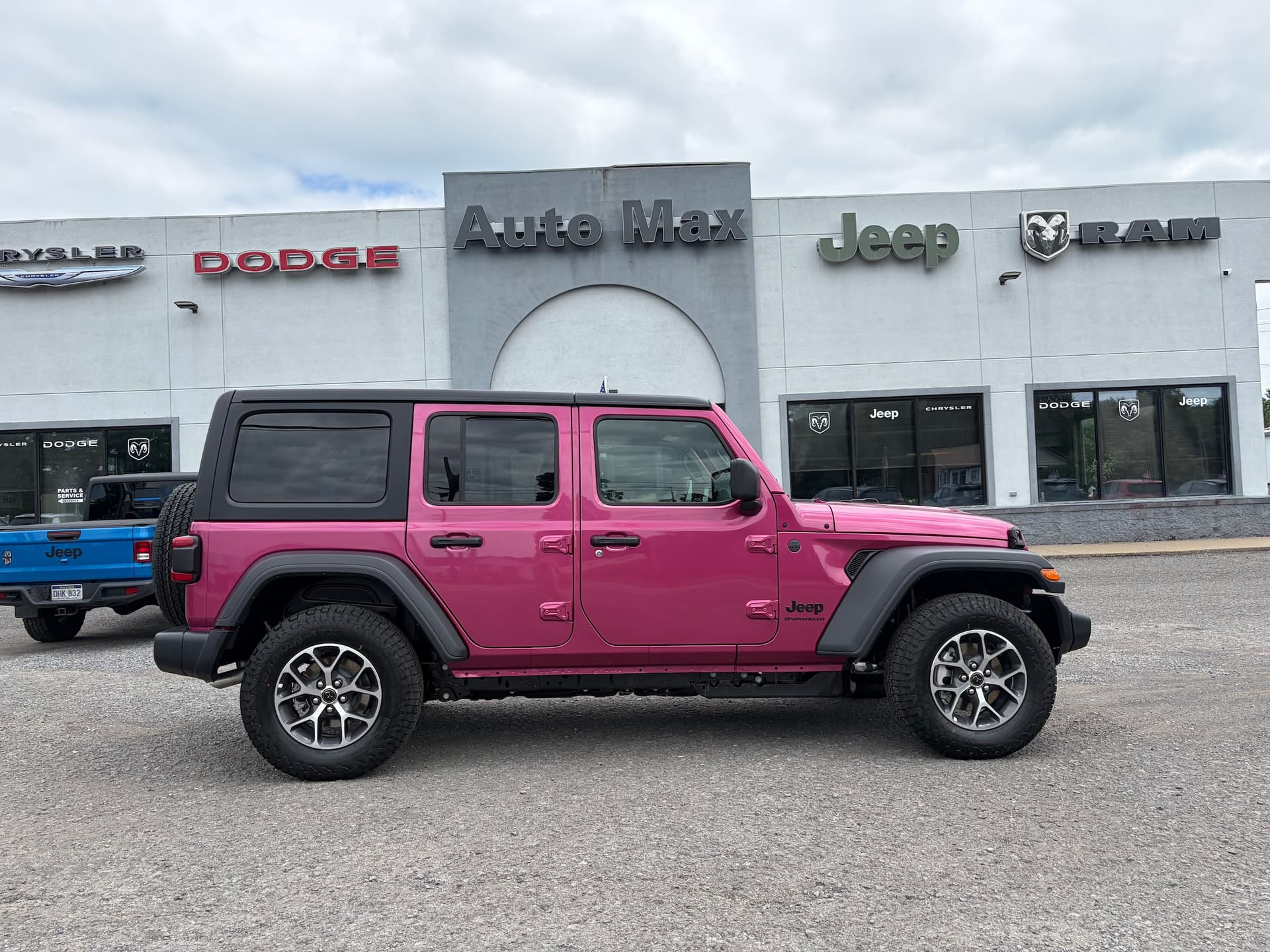 2026 Jeep Wrangler 4-DOOR SPORT S — photo 1 of 24