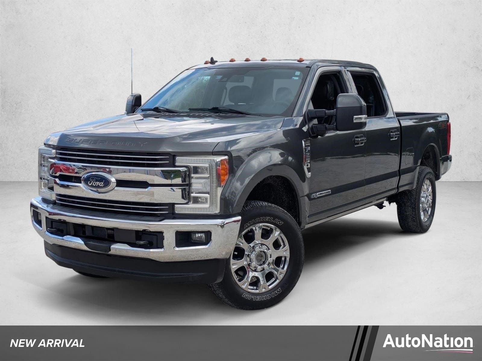 2019 Ford F-250 LARIAT — photo 1 of 17