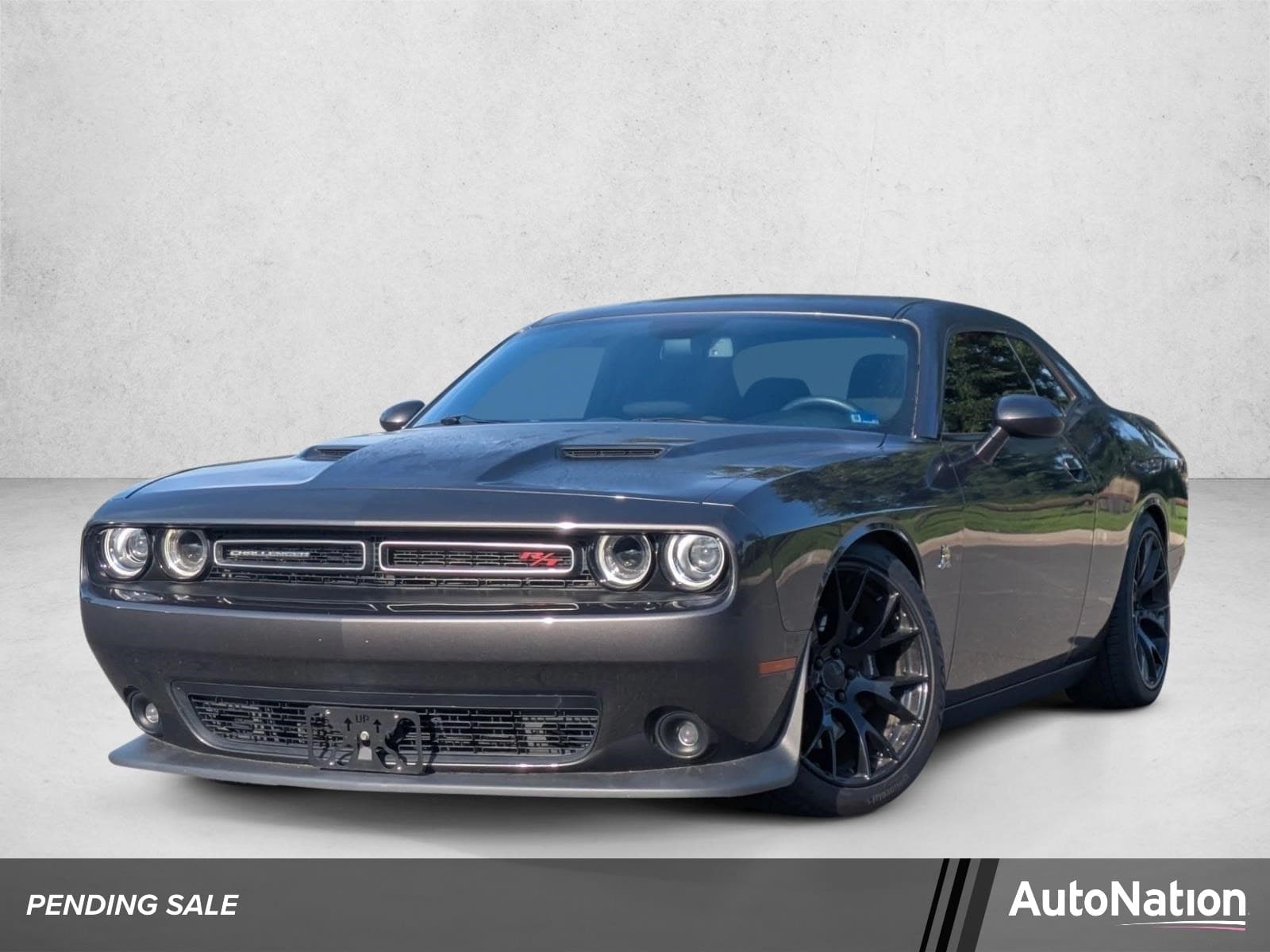 2018 Dodge Challenger R/T Scat Pack — photo 1 of 24