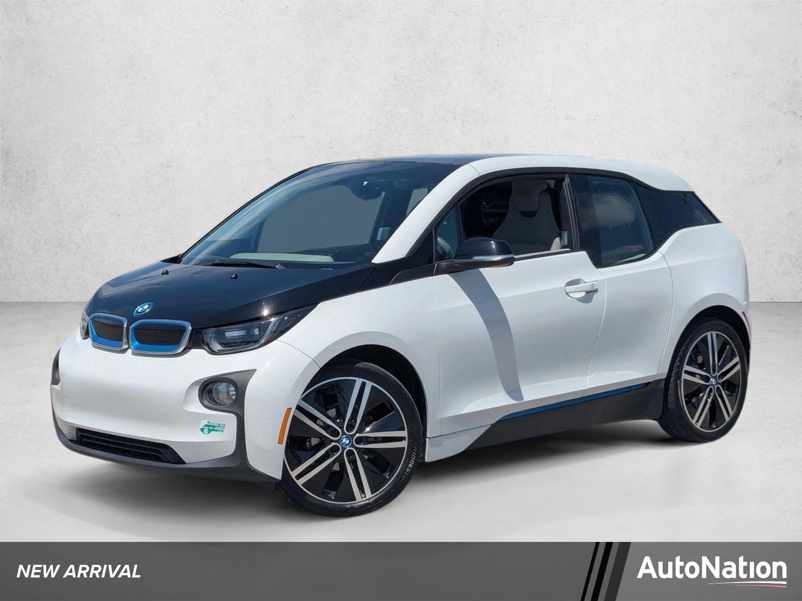 2015 BMW i3 Base — photo 1 of 23
