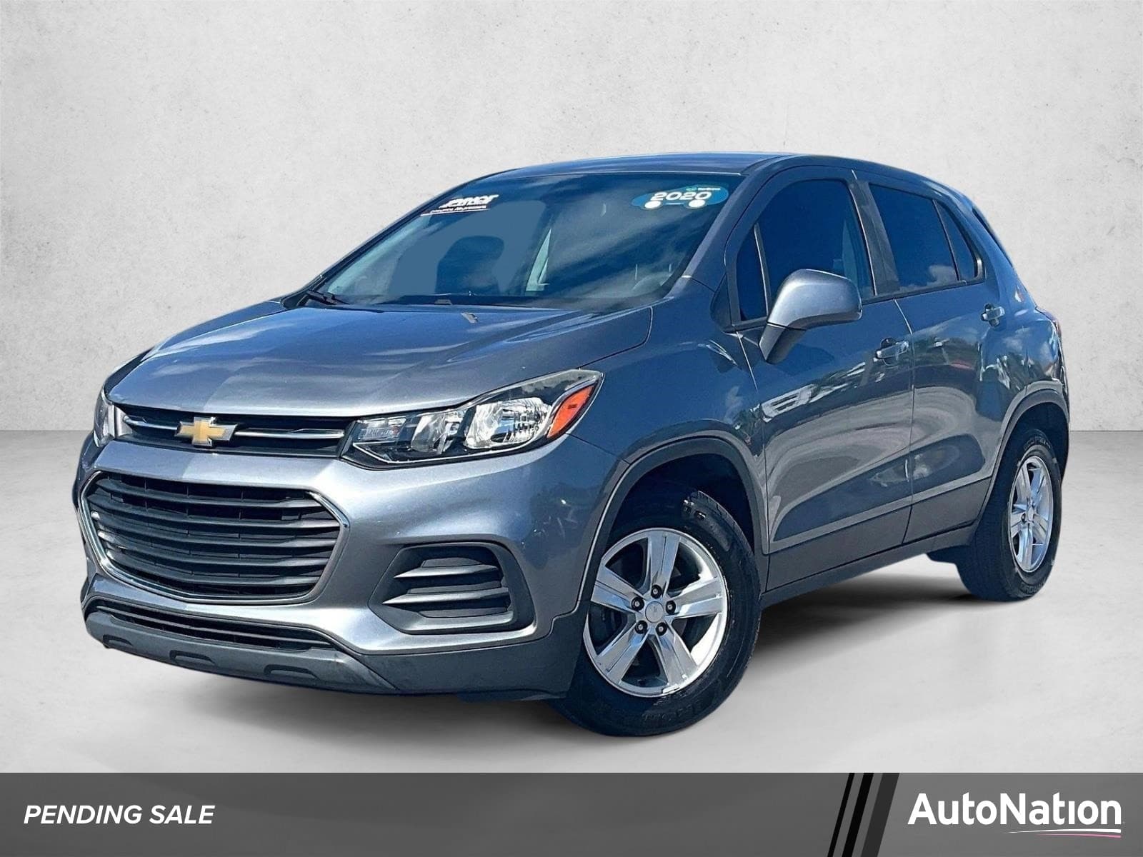 2020 Chevrolet Trax LS — photo 1 of 30