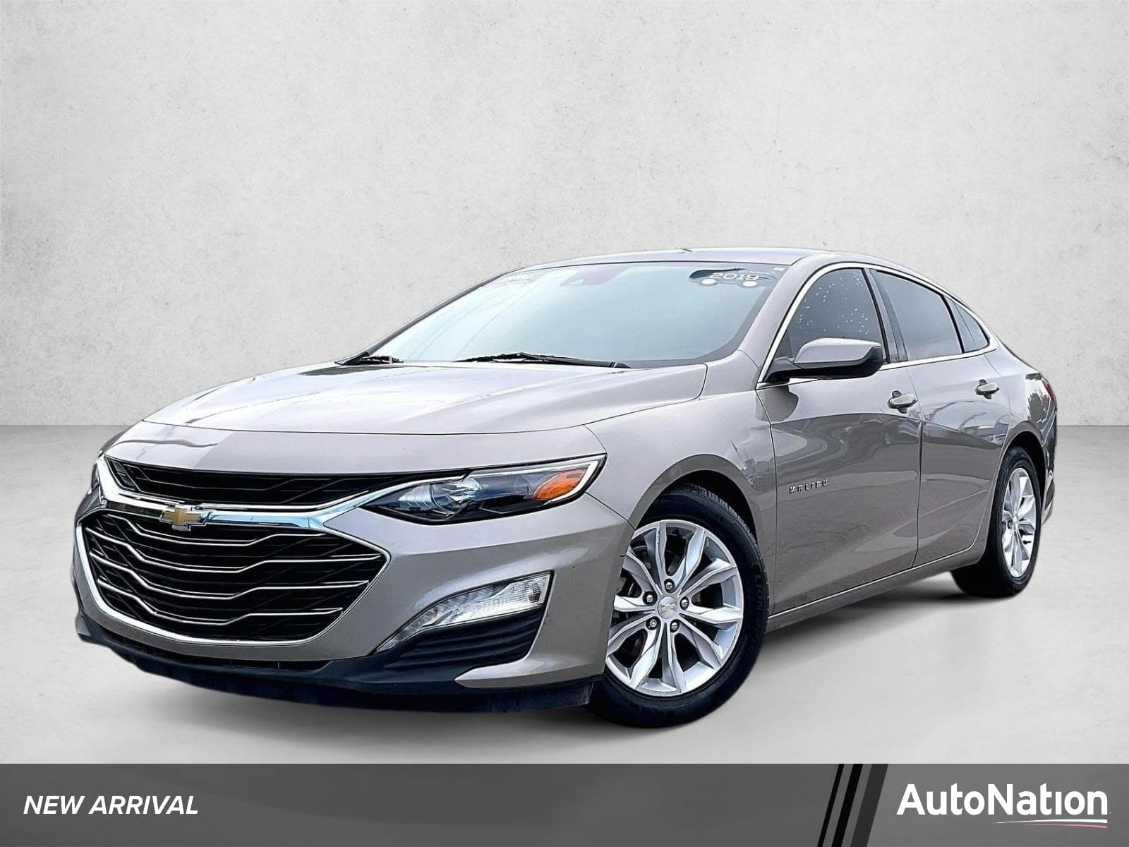 2023 Chevrolet Malibu LT — photo 1 of 30
