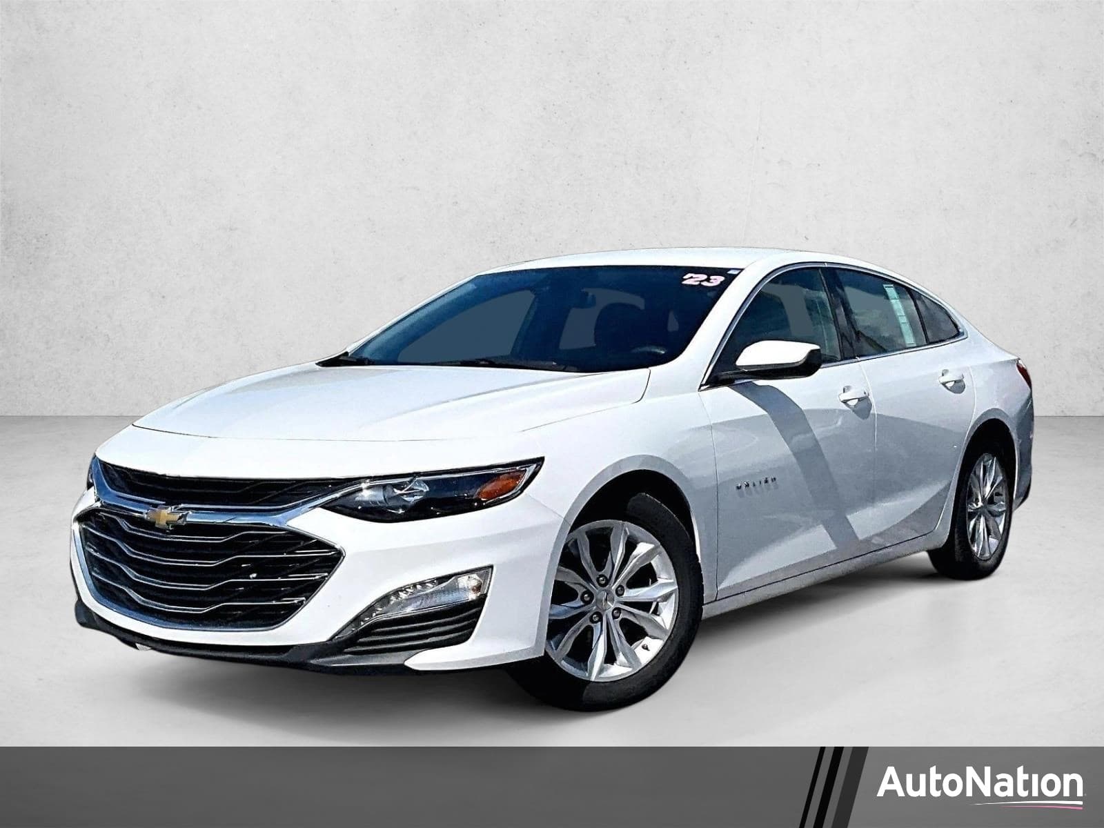 2023 Chevrolet Malibu LT — photo 1 of 30