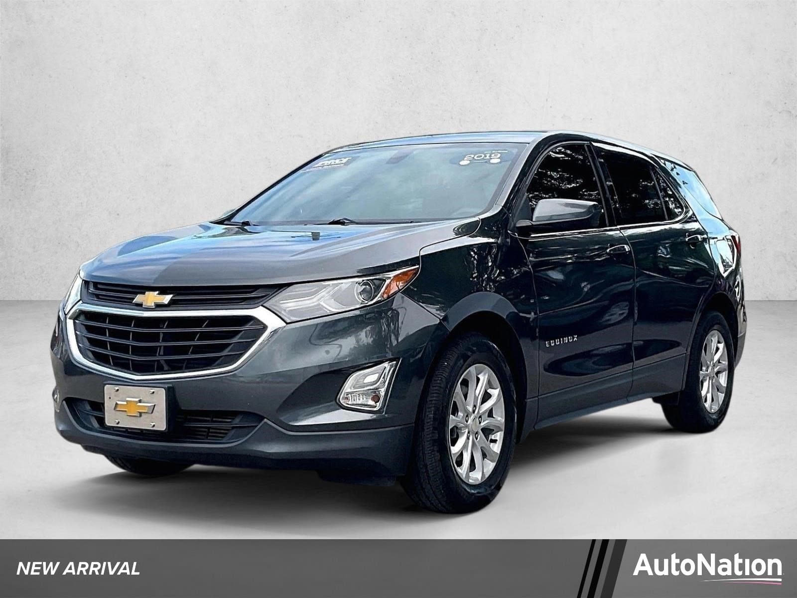 2019 Chevrolet Equinox LT — photo 1 of 30