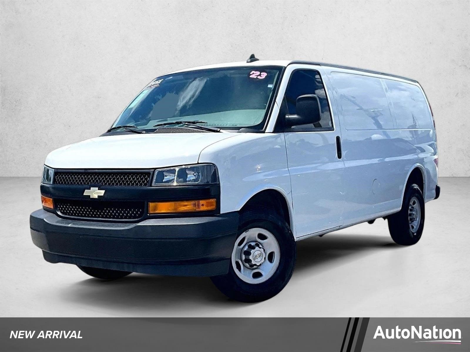 2023 Chevrolet Express 2500 Base — photo 1 of 30