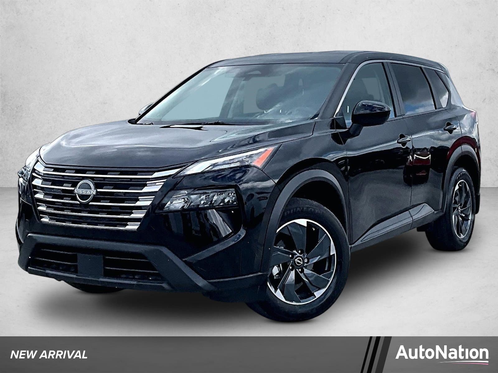 2025 Nissan Rogue SV — photo 1 of 30