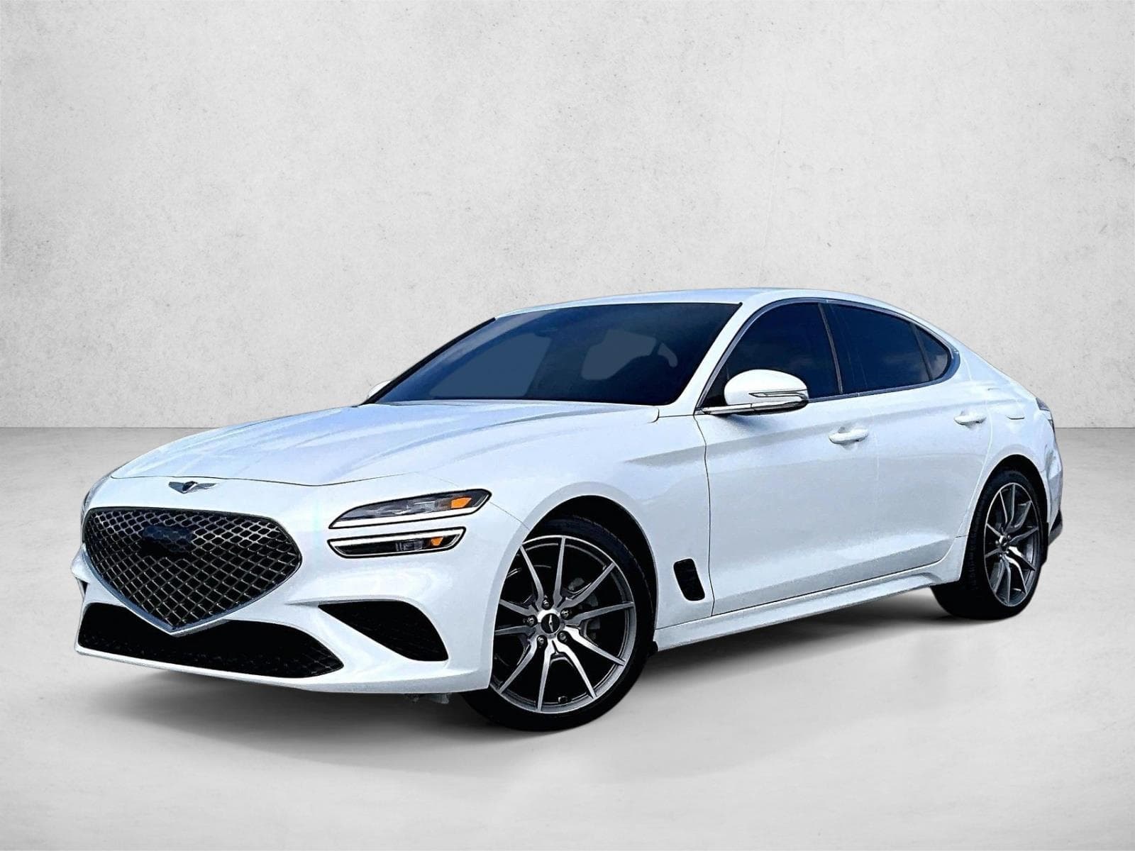 2023 Genesis G70 2.0T — photo 1 of 30