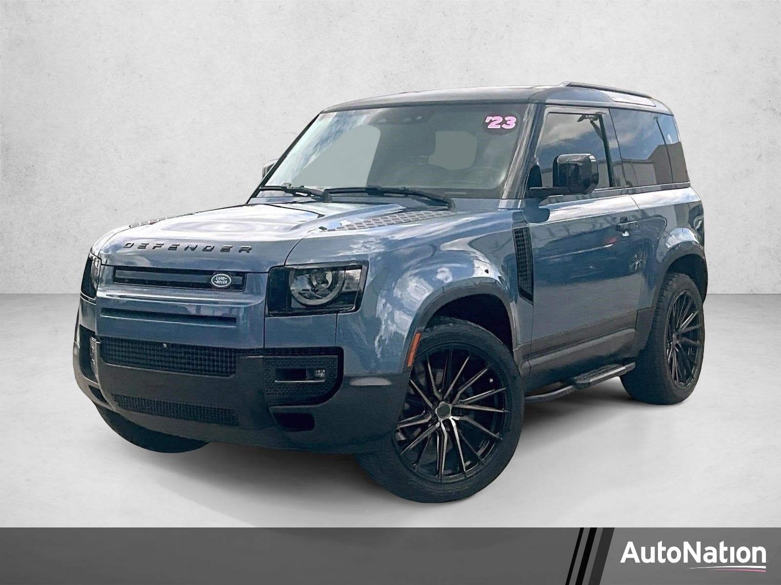 2023 Land Rover Defender S — photo 1 of 30