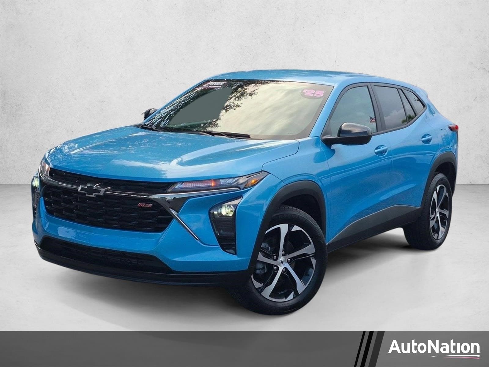 2025 Chevrolet Trax 1RS — photo 1 of 25