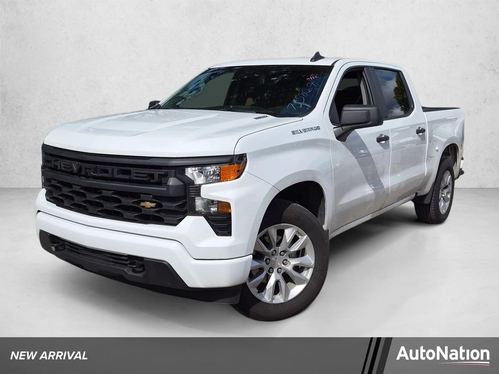 2025 Chevrolet Silverado 1500 Custom — photo 1 of 21
