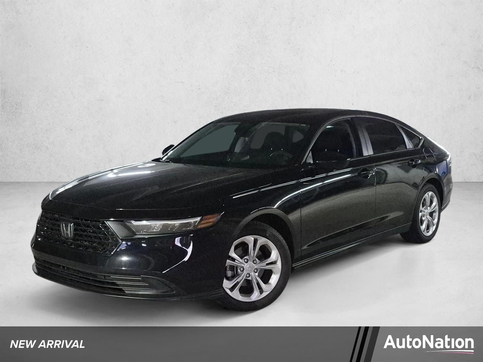 2025 Honda Accord LX — photo 1 of 17