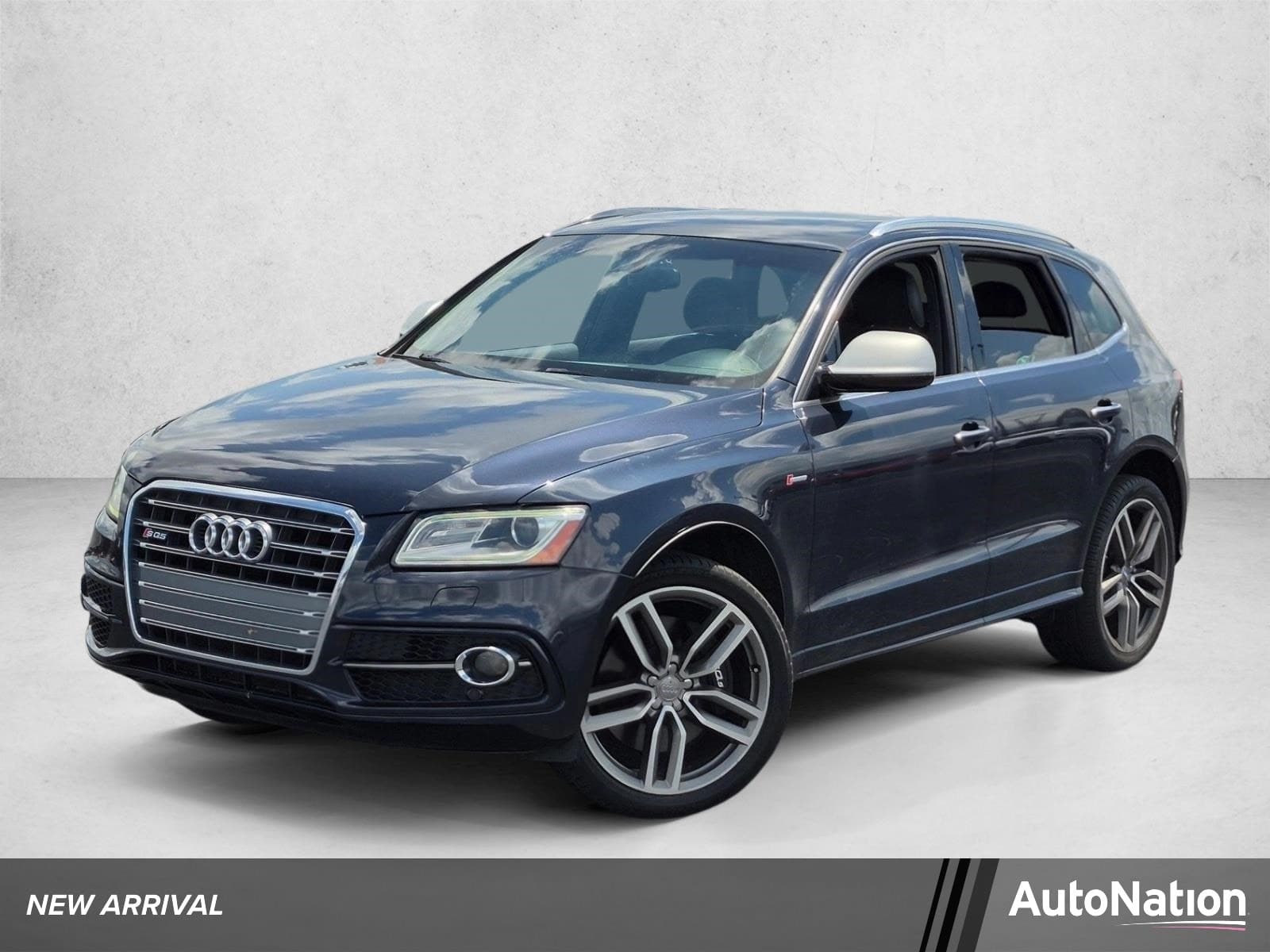 2016 Audi SQ5 Premium Plus — photo 1 of 15