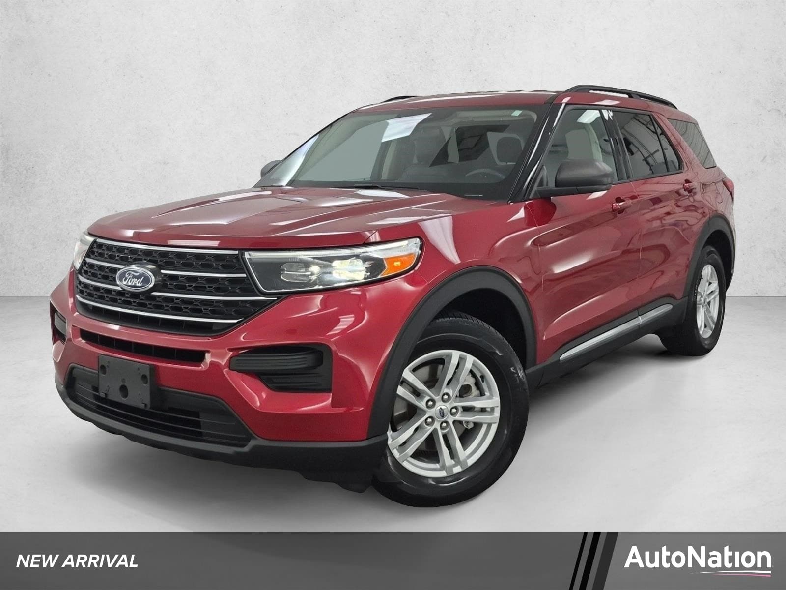 2023 Ford Explorer XLT — photo 1 of 30
