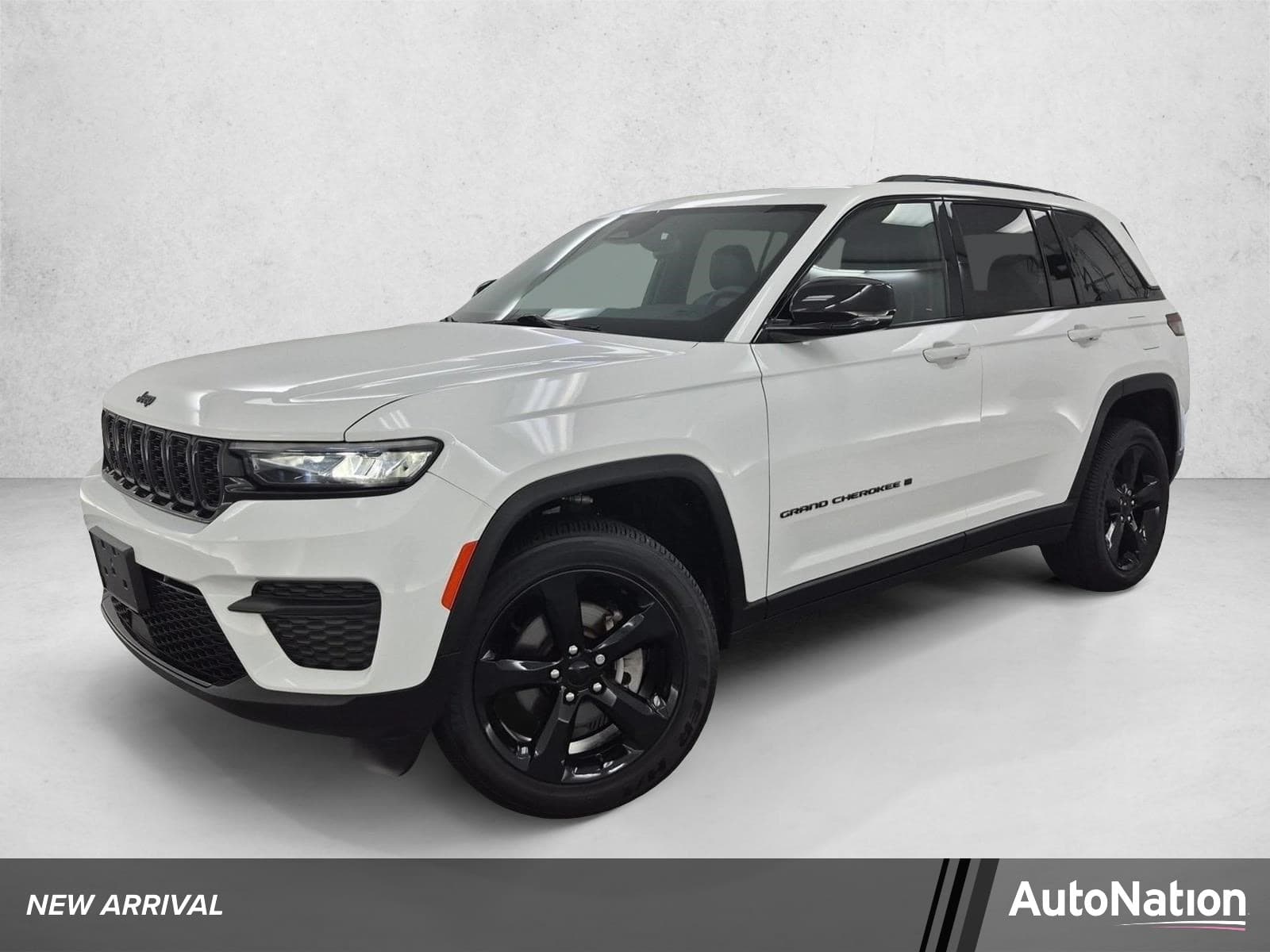 2025 Jeep Grand Cherokee Altitude X — photo 1 of 30