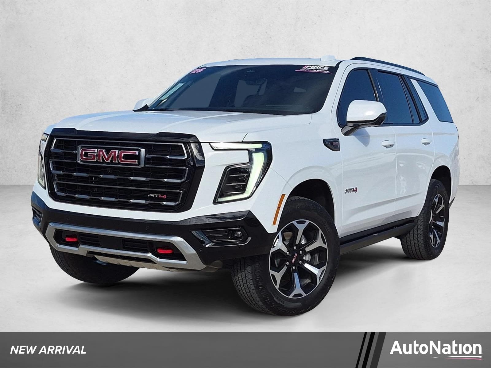 2025 GMC Yukon AT4 — photo 1 of 30