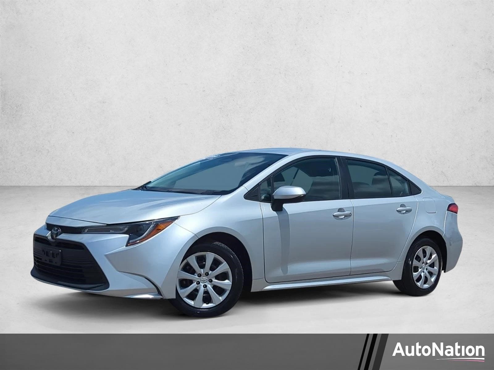 2024 Toyota Corolla LE — photo 1 of 25