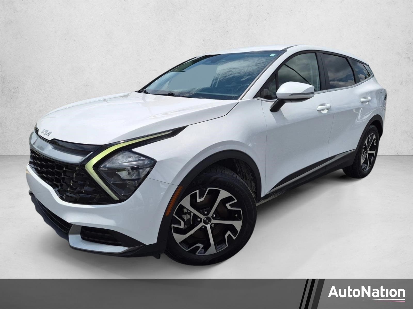 2023 Kia Sportage EX — photo 1 of 30