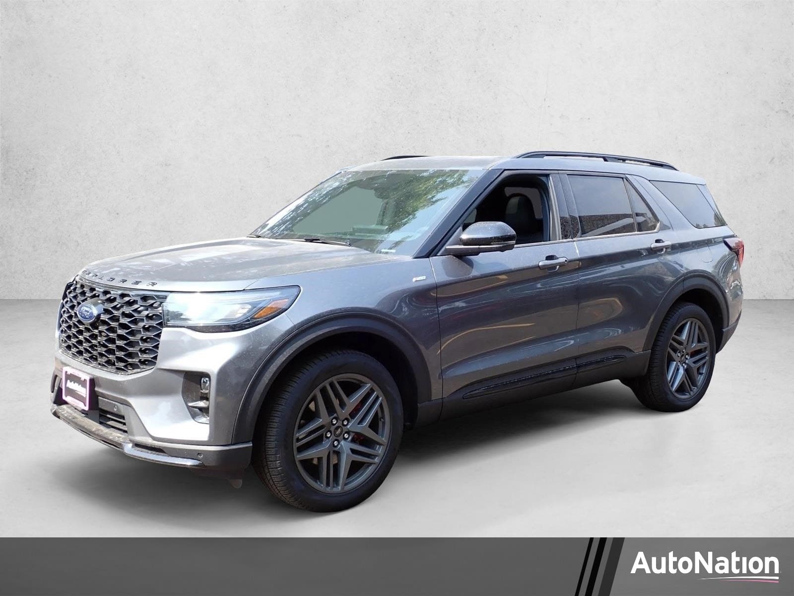 2026 Ford Explorer ST-Line — photo 1 of 33