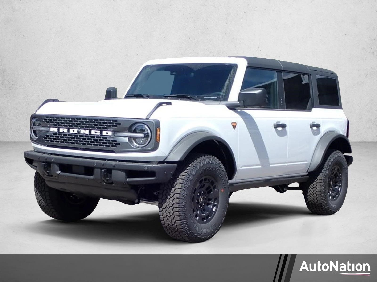 2026 Ford Bronco Badlands — photo 1 of 32
