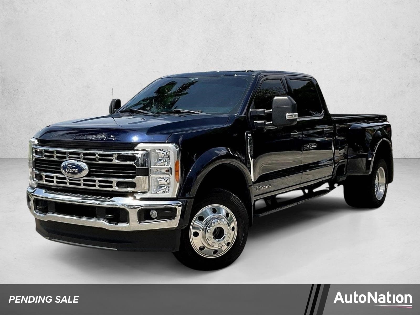 2023 Ford F-450 XLT — photo 1 of 30