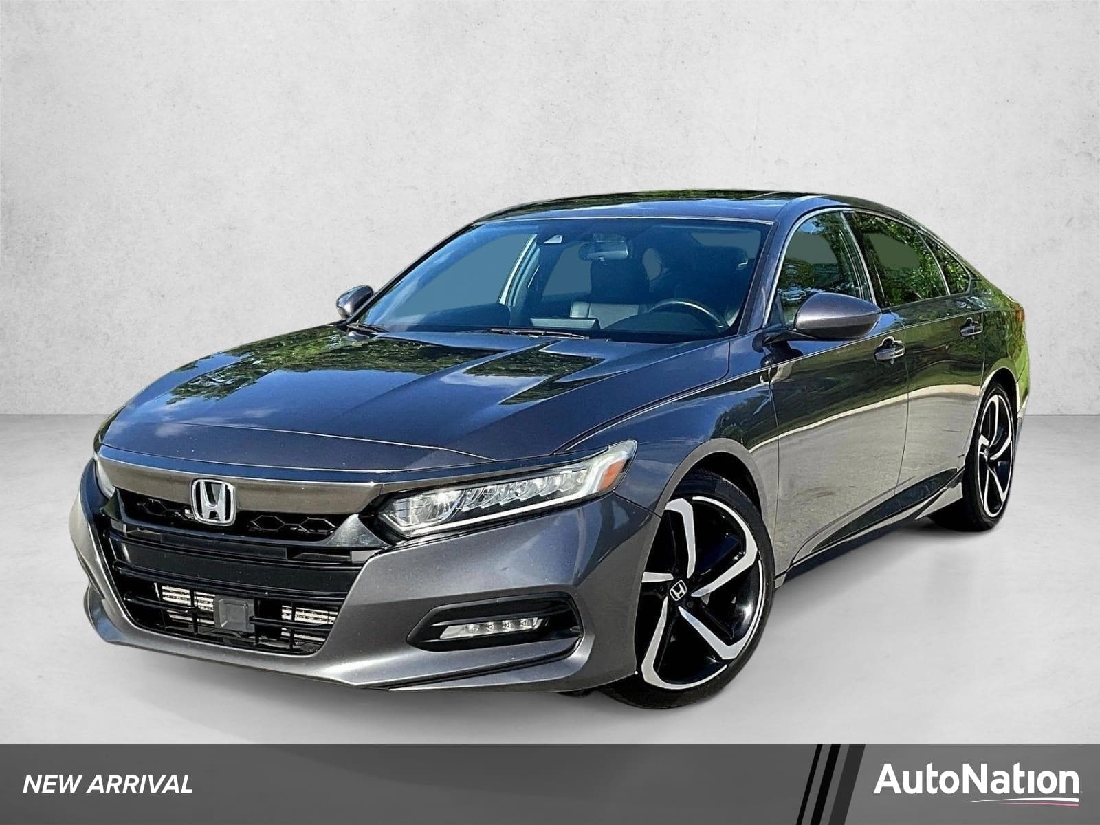 2018 Honda Accord Sedan Sport 2.0T — photo 1 of 30