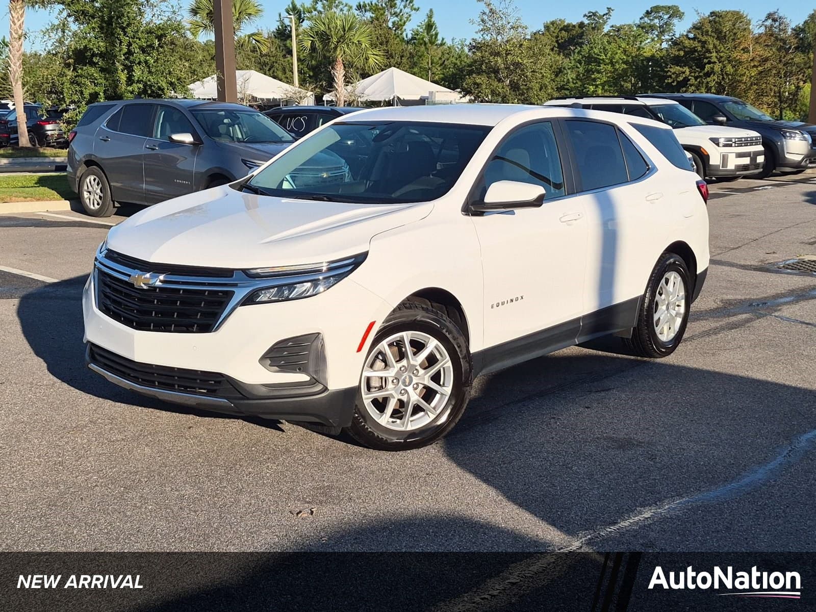 2024 Chevrolet Equinox LT — photo 1 of 25