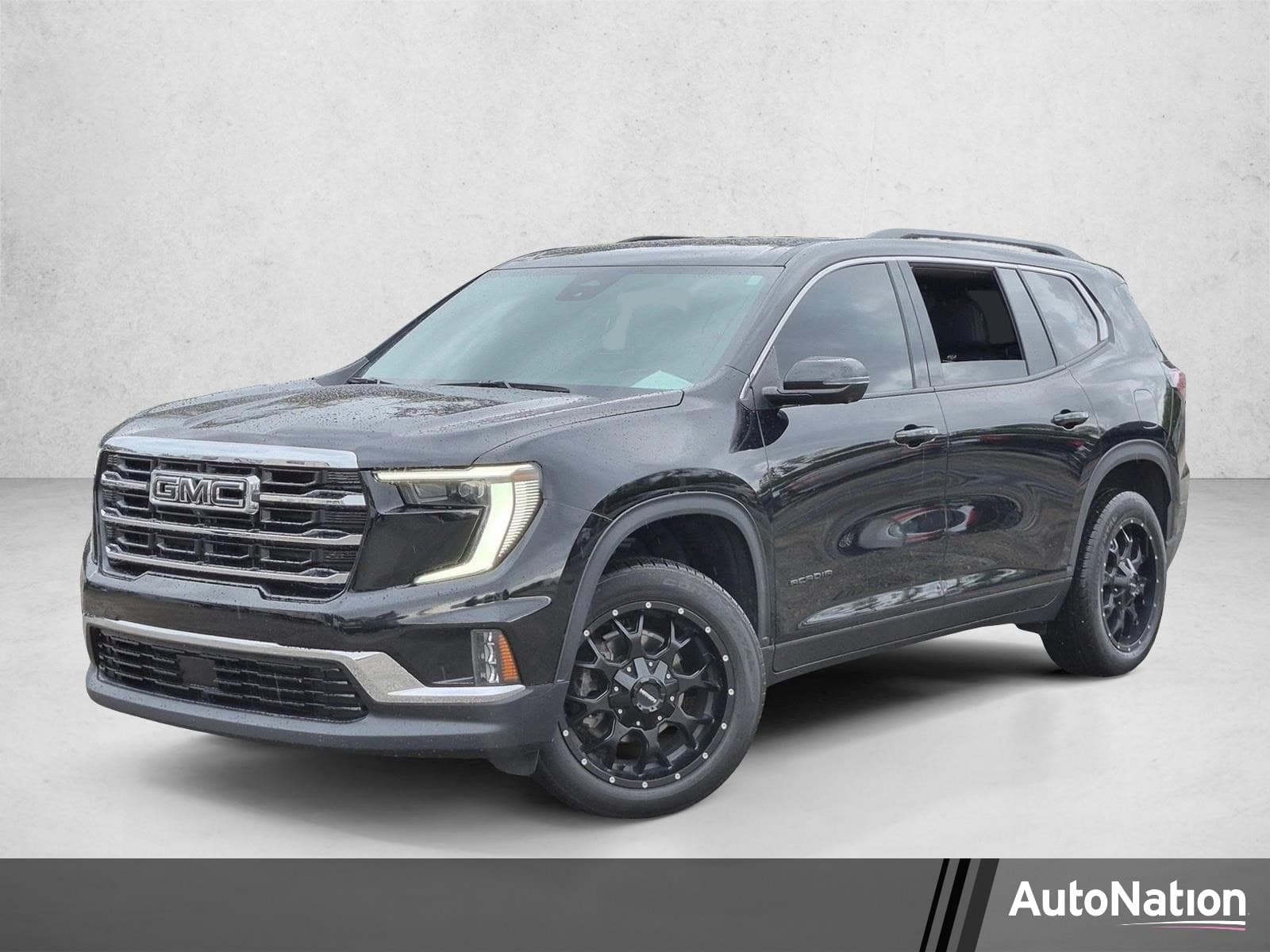 2024 GMC Acadia FWD Elevation — photo 1 of 15