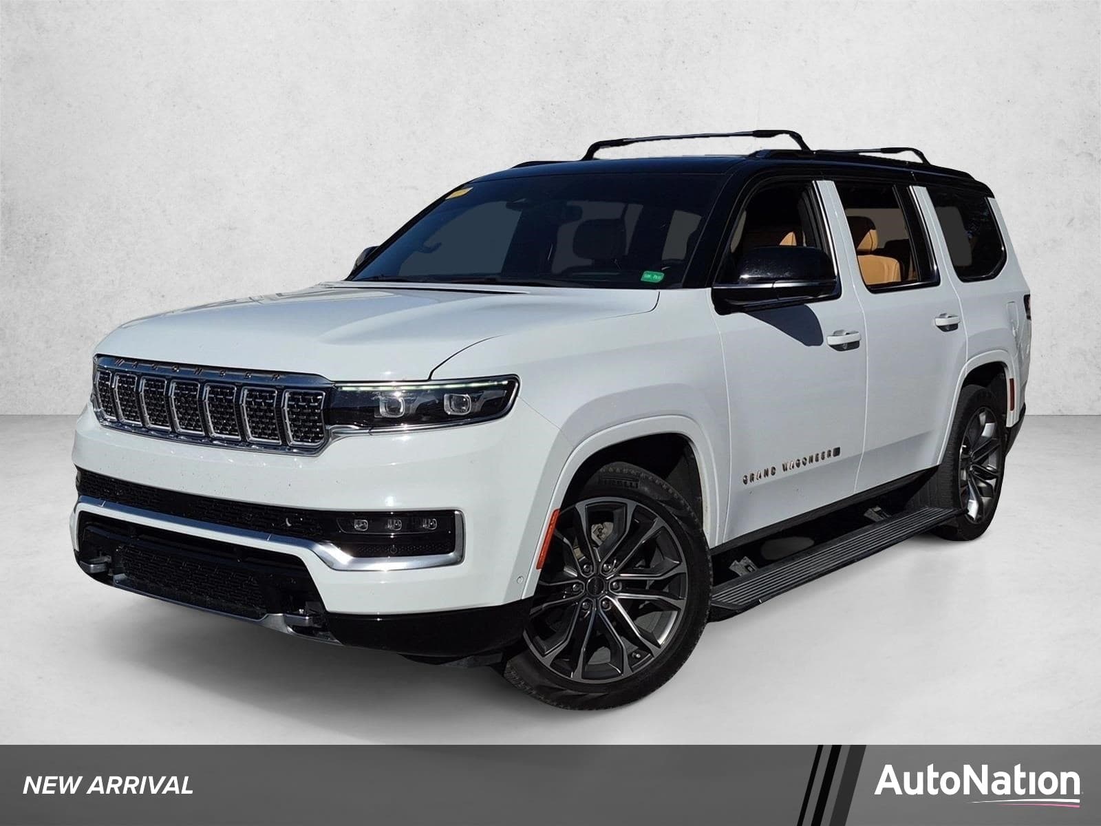 2023 Jeep Grand Wagoneer Series III — photo 1 of 20