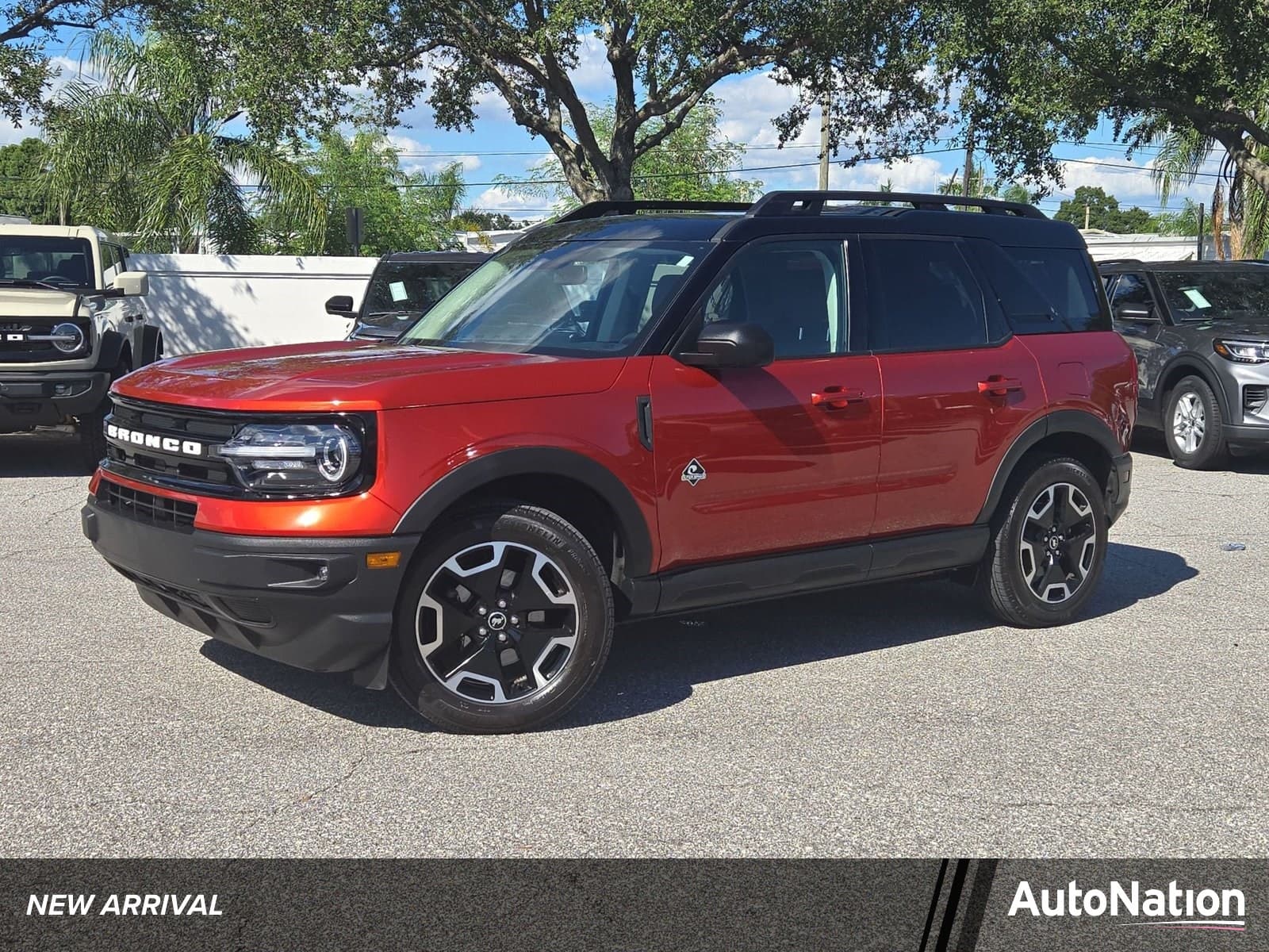 2022 Ford Bronco Sport Outer Banks — photo 1 of 24