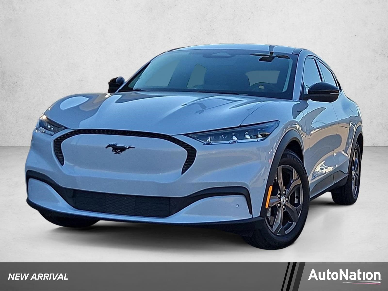 2023 Ford Mustang Mach-E Select — photo 1 of 27