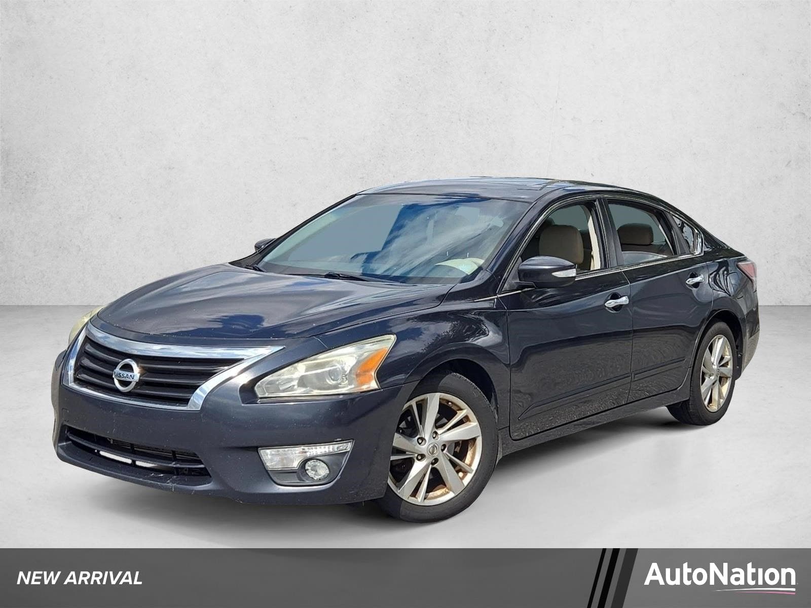 2014 Nissan Altima 2.5 SL — photo 1 of 17
