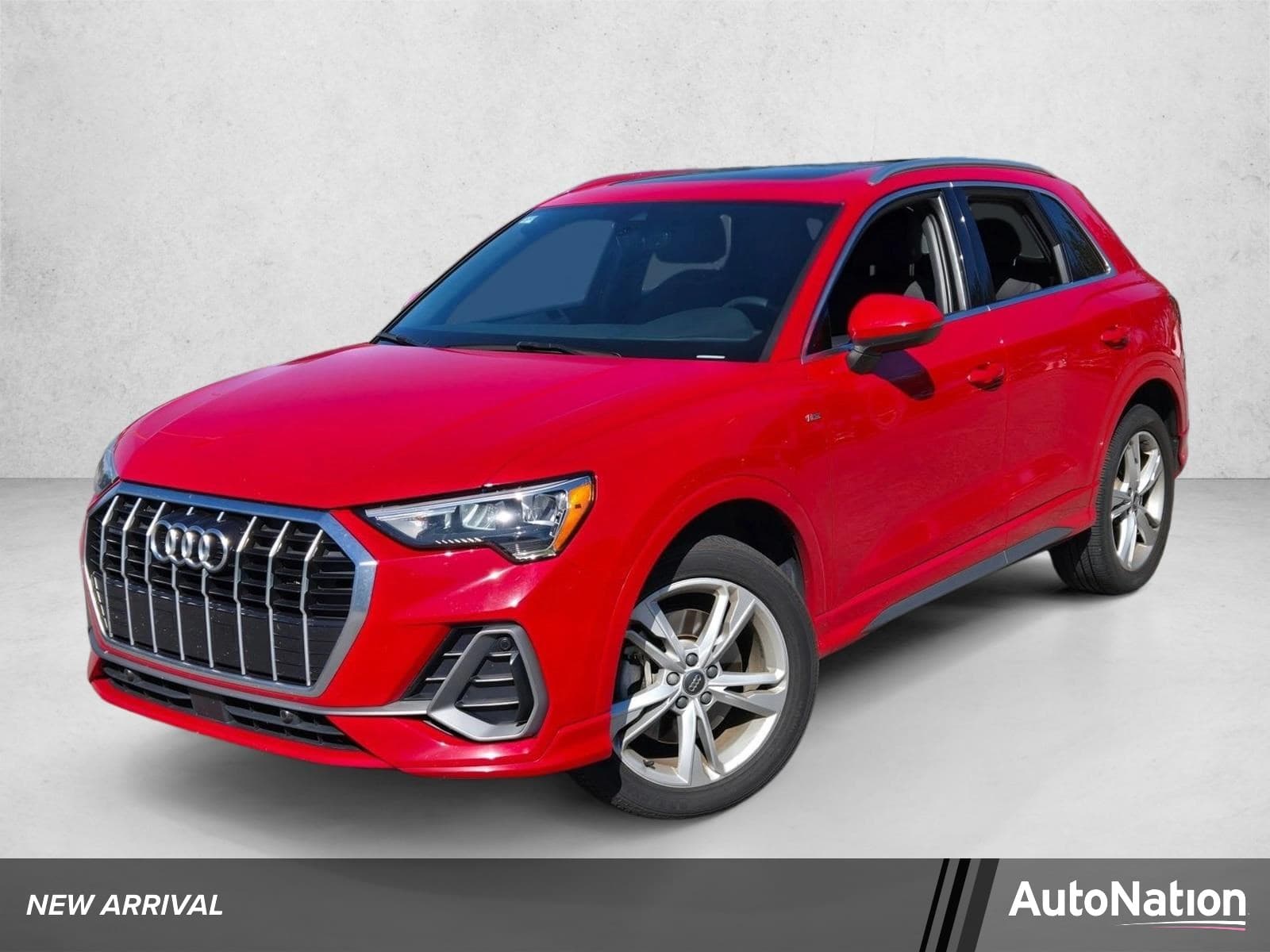 2021 Audi Q3 S line Premium — photo 1 of 21
