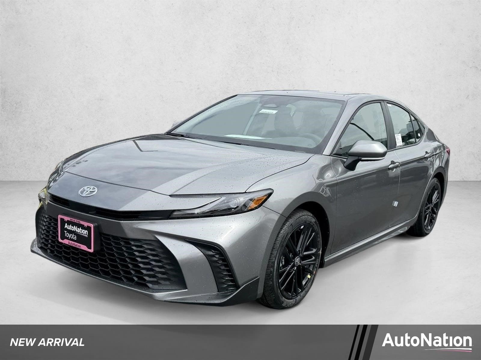2026 Toyota Camry SE AWD — photo 1 of 15