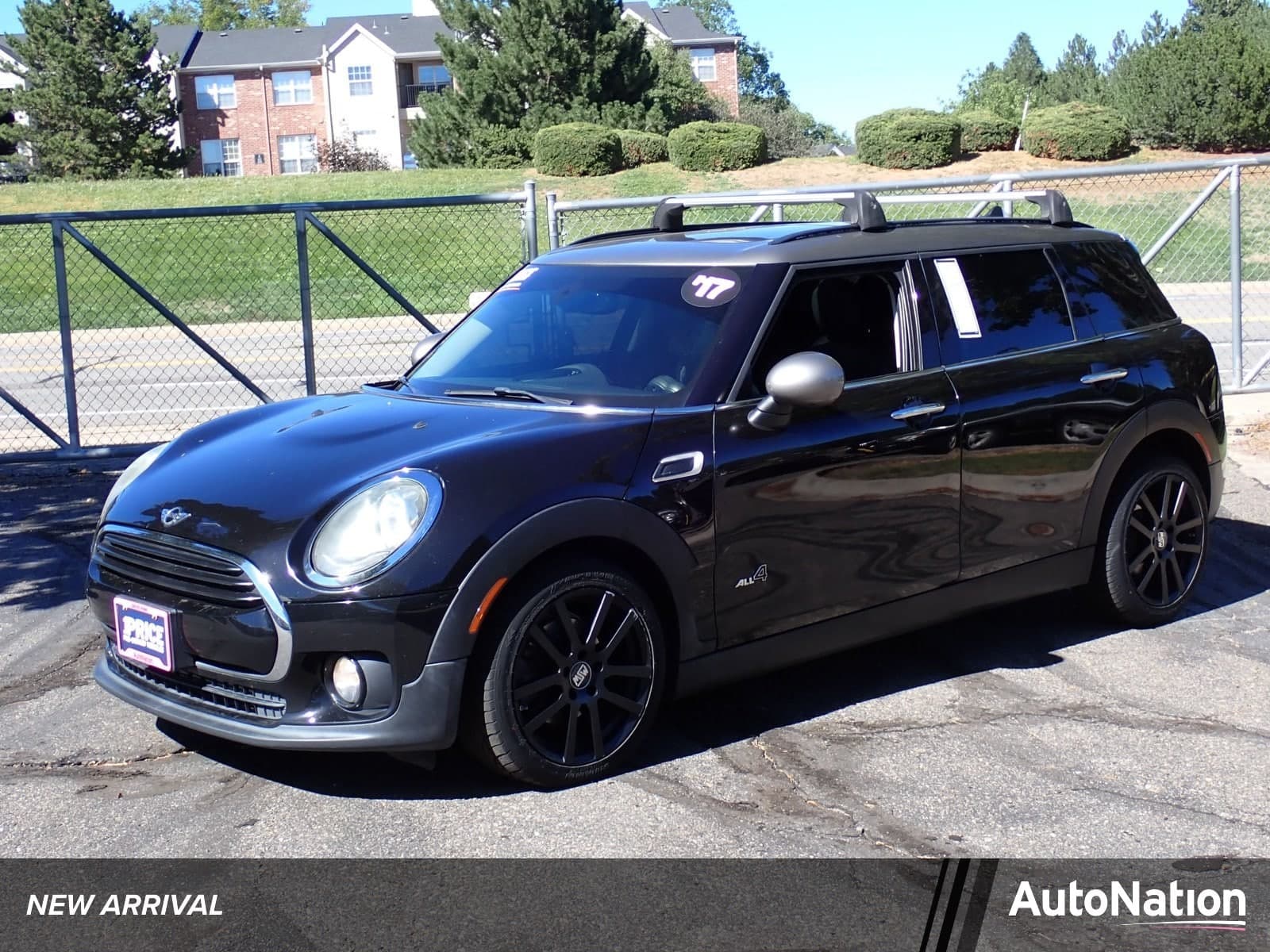 2017 Mini Clubman Cooper — photo 1 of 21