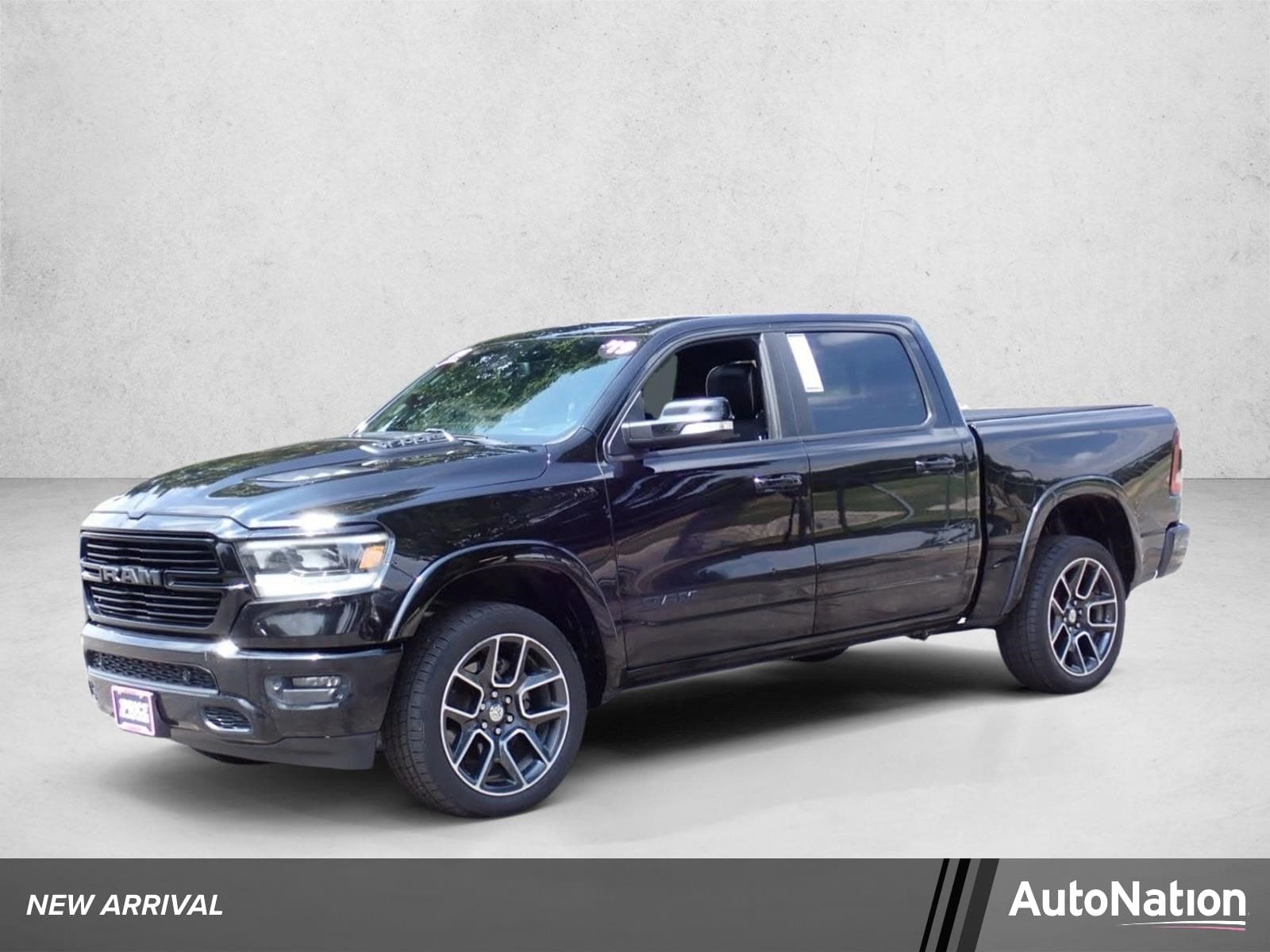 2019 RAM 1500 Laramie — photo 1 of 27