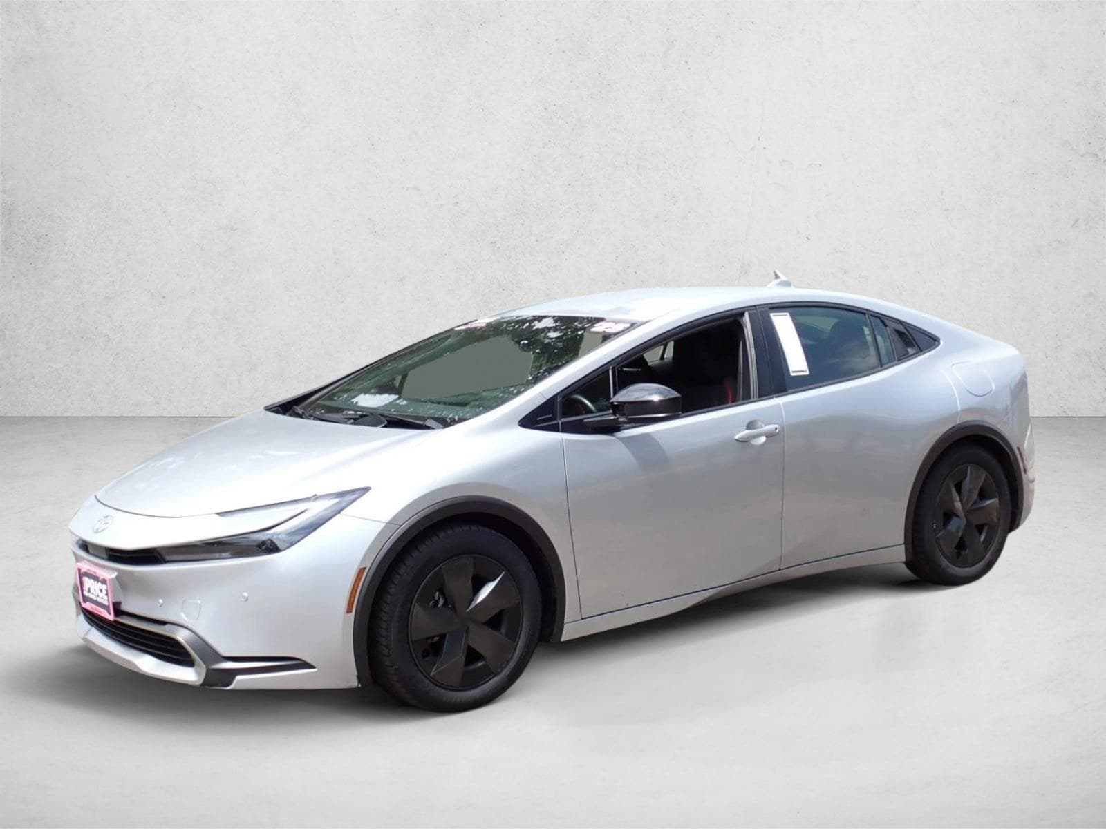 2025 Toyota Prius Plug-in Hybrid SE — photo 1 of 22